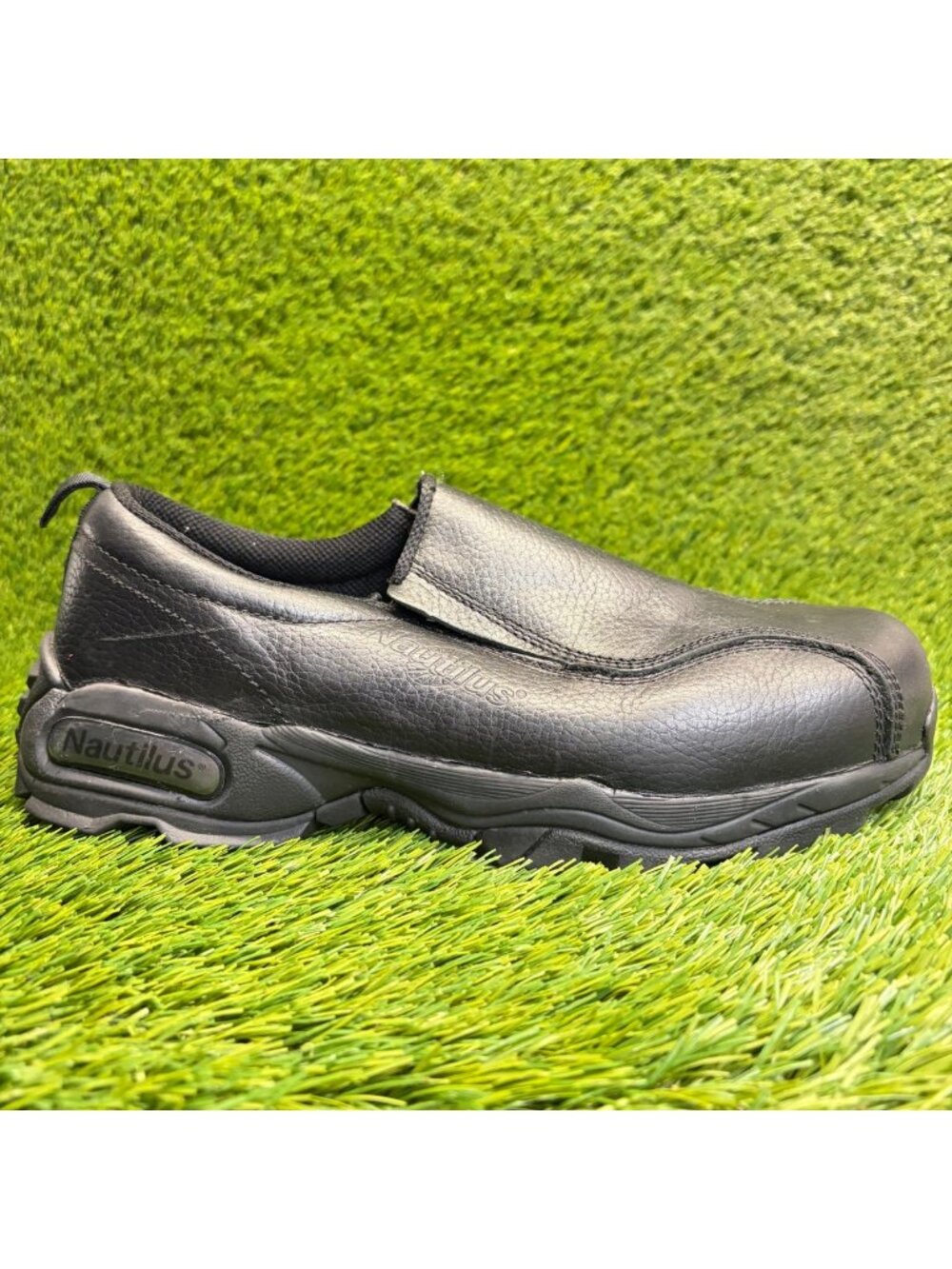 Nautilus Safety Mens Size 12E Black Leather Steel Toe Safety Slip-On Work Shoes